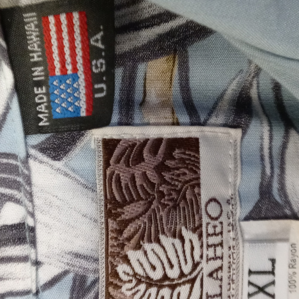 Men's Hawaiian Shirt - Picture 5 of 6